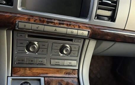 Jaguar XF I рестайлинг, 2008 год, 950 000 рублей, 9 фотография