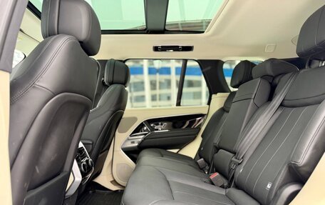 Land Rover Range Rover IV рестайлинг, 2022 год, 17 400 000 рублей, 10 фотография