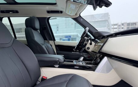 Land Rover Range Rover IV рестайлинг, 2022 год, 17 400 000 рублей, 14 фотография