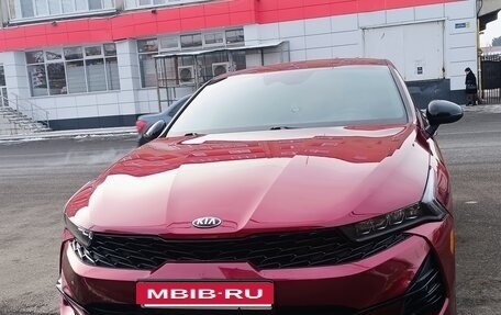 KIA K5, 2021 год, 2 300 000 рублей, 12 фотография