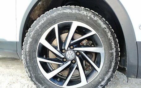 Volkswagen Tiguan II, 2018 год, 2 450 000 рублей, 4 фотография