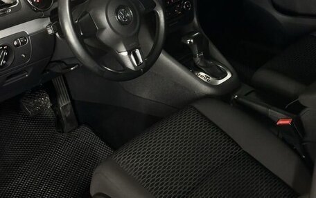 Volkswagen Golf VI, 2010 год, 800 000 рублей, 6 фотография