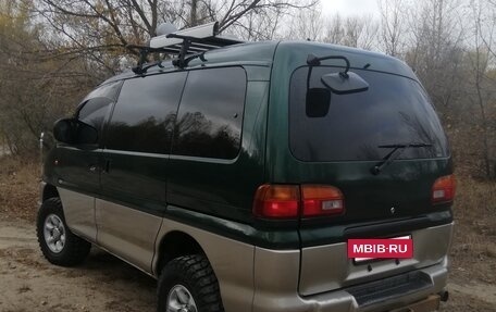Mitsubishi Delica IV, 1998 год, 900 000 рублей, 6 фотография