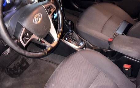 Hyundai Solaris II рестайлинг, 2015 год, 1 100 000 рублей, 12 фотография