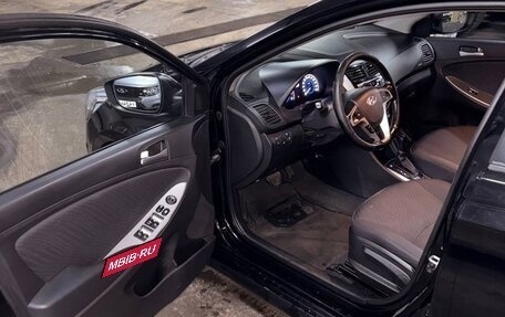 Hyundai Solaris II рестайлинг, 2015 год, 1 100 000 рублей, 13 фотография