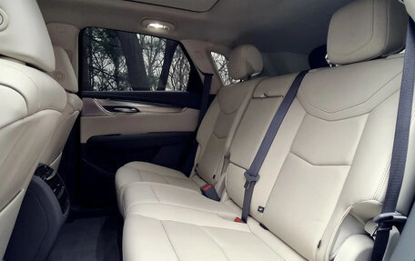 Cadillac XT5 I рестайлинг, 2023 год, 6 370 000 рублей, 8 фотография