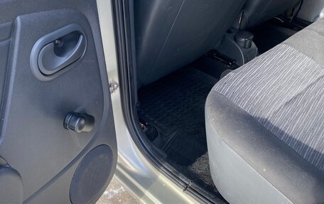 Renault Sandero I, 2011 год, 690 000 рублей, 2 фотография