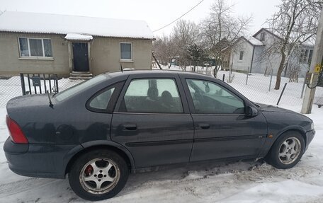 Opel Vectra B рестайлинг, 1996 год, 280 000 рублей, 2 фотография