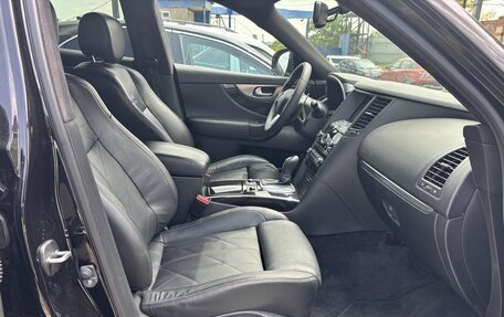 Infiniti QX70, 2016 год, 2 890 000 рублей, 15 фотография