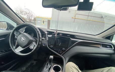 Toyota Camry, 2018 год, 2 200 000 рублей, 8 фотография