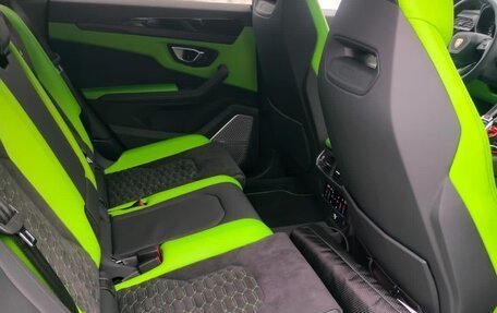 Lamborghini Urus I, 2022 год, 30 000 000 рублей, 6 фотография