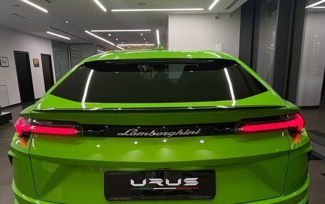Lamborghini Urus I, 2022 год, 30 000 000 рублей, 12 фотография