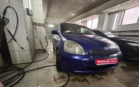 Toyota Yaris I рестайлинг, 2001 год, 165 000 рублей, 4 фотография