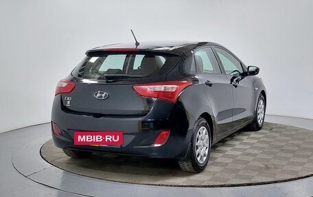 Hyundai i30 II рестайлинг, 2013 год, 869 000 рублей, 5 фотография