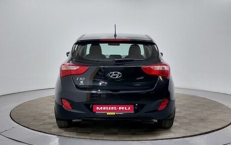 Hyundai i30 II рестайлинг, 2013 год, 869 000 рублей, 6 фотография