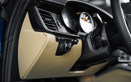 Porsche 911, 2021 год, 11 000 000 рублей, 16 фотография