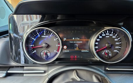 KIA Carnival, 2022 год, 4 400 000 рублей, 5 фотография