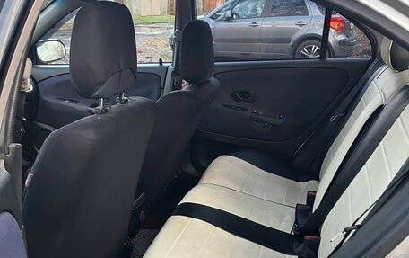 Mitsubishi Carisma I, 2001 год, 200 000 рублей, 3 фотография