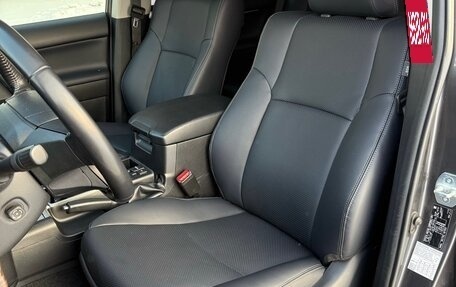 Toyota Land Cruiser Prado 150 рестайлинг 2, 2021 год, 6 250 000 рублей, 9 фотография