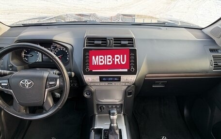 Toyota Land Cruiser Prado 150 рестайлинг 2, 2021 год, 6 250 000 рублей, 25 фотография