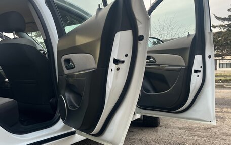 Chevrolet Cruze II, 2013 год, 820 000 рублей, 18 фотография