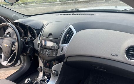 Chevrolet Cruze II, 2013 год, 820 000 рублей, 20 фотография