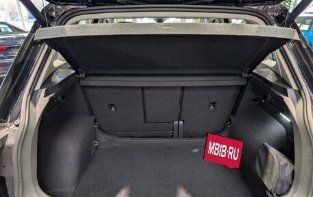 Volkswagen Tiguan II, 2023 год, 3 444 000 рублей, 13 фотография