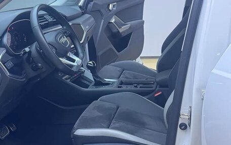 Audi Q3, 2021 год, 2 700 000 рублей, 9 фотография