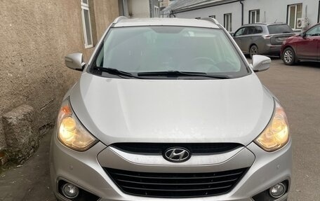 Hyundai ix35 I рестайлинг, 2011 год, 930 000 рублей, 3 фотография