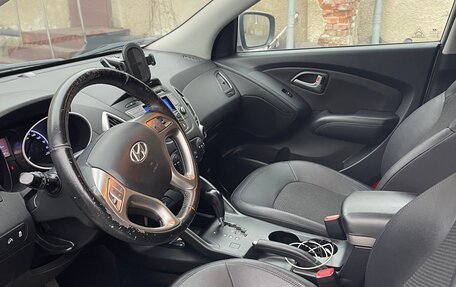 Hyundai ix35 I рестайлинг, 2011 год, 930 000 рублей, 17 фотография