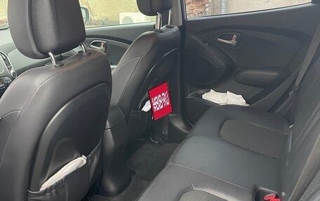 Hyundai ix35 I рестайлинг, 2011 год, 930 000 рублей, 16 фотография