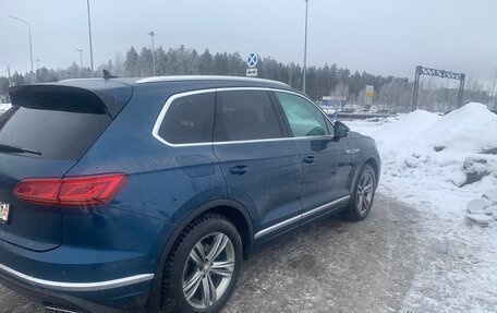 Volkswagen Touareg III, 2019 год, 4 500 000 рублей, 6 фотография