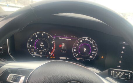 Volkswagen Touareg III, 2019 год, 4 500 000 рублей, 8 фотография