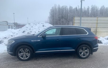 Volkswagen Touareg III, 2019 год, 4 500 000 рублей, 14 фотография