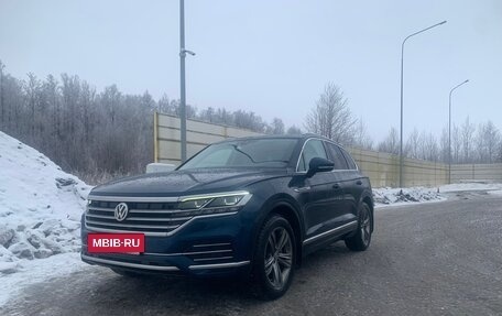 Volkswagen Touareg III, 2019 год, 4 500 000 рублей, 15 фотография