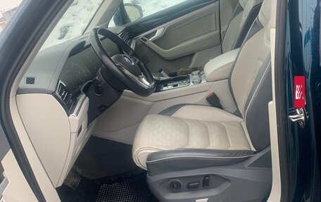 Volkswagen Touareg III, 2019 год, 4 500 000 рублей, 12 фотография