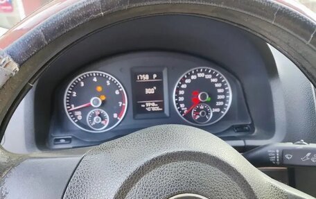 Volkswagen Jetta VI, 2010 год, 400 000 рублей, 3 фотография