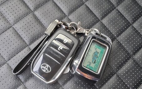 Toyota RAV4, 2013 год, 2 100 000 рублей, 2 фотография