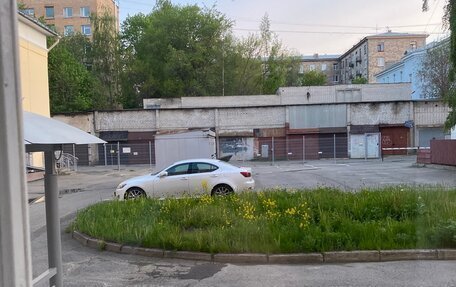 Lexus IS II рестайлинг 2, 2011 год, 1 880 000 рублей, 9 фотография