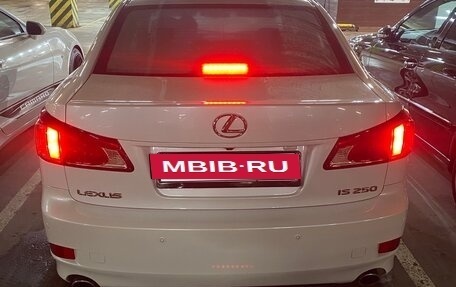 Lexus IS II рестайлинг 2, 2011 год, 1 880 000 рублей, 6 фотография