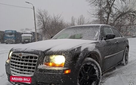 Chrysler 300C II, 2004 год, 860 000 рублей, 3 фотография