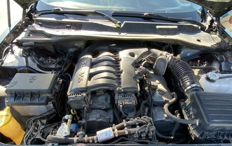 Chrysler 300C II, 2004 год, 860 000 рублей, 12 фотография