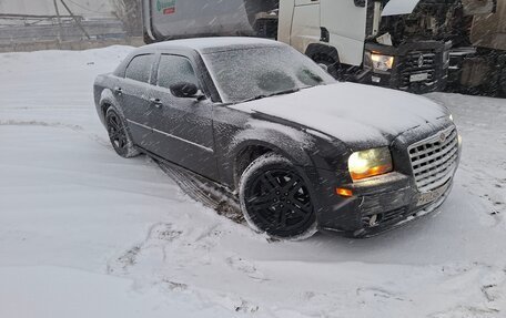 Chrysler 300C II, 2004 год, 860 000 рублей, 5 фотография