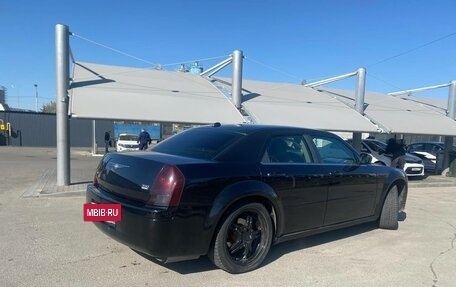 Chrysler 300C II, 2004 год, 860 000 рублей, 10 фотография