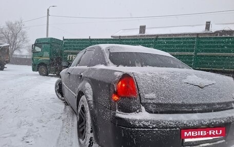 Chrysler 300C II, 2004 год, 860 000 рублей, 7 фотография