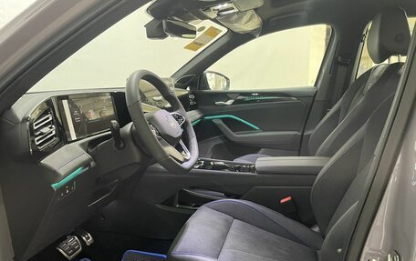 Volkswagen Tiguan, 2025 год, 4 870 000 рублей, 13 фотография