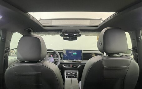 Volkswagen Tiguan, 2025 год, 4 870 000 рублей, 18 фотография