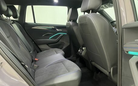 Volkswagen Tiguan, 2025 год, 4 870 000 рублей, 22 фотография