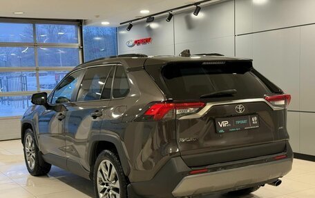 Toyota RAV4, 2021 год, 2 547 000 рублей, 4 фотография