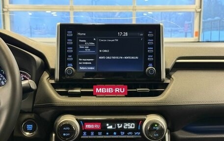 Toyota RAV4, 2021 год, 2 547 000 рублей, 13 фотография